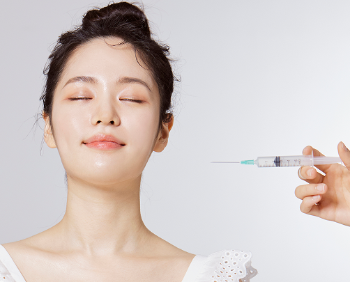 주름 상태에 따라 필러 주입 부위와 깊이를 설명하는 얼굴 부위 안내 이미지