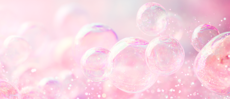 강남 피부관리 클리닉 UH CELL 릴리이드M 스킨부스터 시술 콘셉트를 표현한 그래픽 배너 이미지